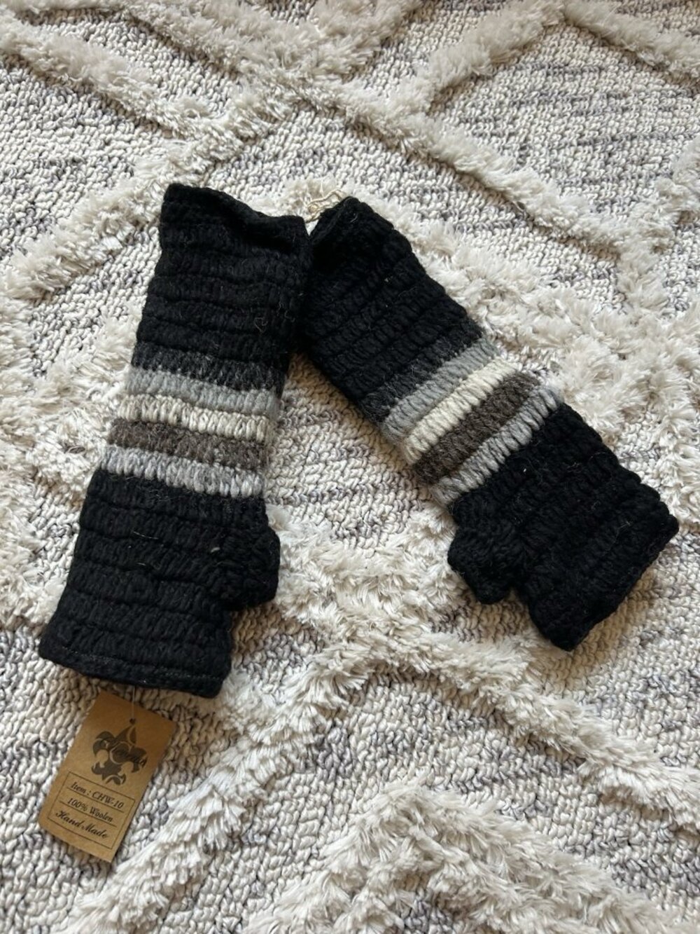 Wool Fleece Lined Fingerless Gloves Hand Knit Black Made In Nepal Texting NEW